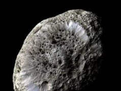 Os anéis de Saturno surgiram de uma colisão de duas luas há cerca de 100 milhões de anos, afirma estudo