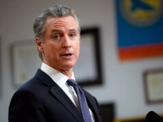 Newsom pondera sobre as restrições de idade nas redes sociais, citando a experiência como pai: ‘Precisamos de ajuda’