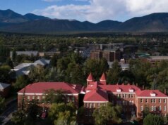 Estudante universitário do Arizona morre após evento de corrida da fraternidade; 3 presos