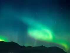 A aurora boreal deve brilhar sobre o Alasca, Canadá e Groenlândia esta semana, à medida que a atividade photo voltaic aumenta