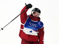 Megan Oldham, do Canadá, lidera a qualificação no large air olímpico de freeski