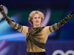 ‘Quad God’ Ilia Malinin mira axel quádruplo após backflip histórico nas Olimpíadas de Milão Cortina