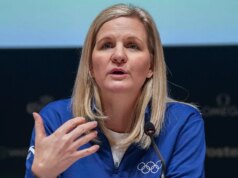 Chefe do COI lamenta ciclo de notícias ‘distrativas’ antes dos Jogos Olímpicos de Inverno de 2026