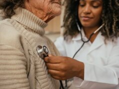 Os cardiologistas dizem que milhões de americanos estão cometendo erros comuns no supermercado – trocas simples podem ajudar