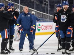 Paul Coffey retornando ao banco dos Oilers como assistente técnico