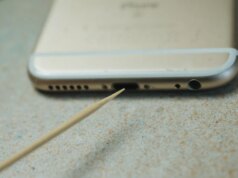 Meu telefone não carregava, mas este truque simples resolveu o problema