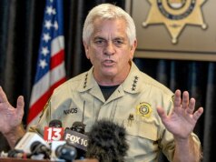 O xerife no caso Nancy Guthrie diz que nenhuma luva foi encontrada em casa e defende o trabalho contínuo com o FBI