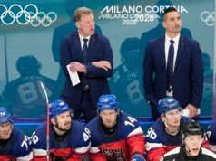 Técnico tcheco ironicamente critica árbitros que perderam chamadas de muitos homens