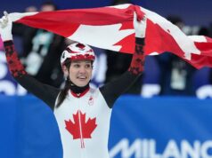 Courtney Sarault, do Canadá, ganha prata olímpica nos 1.000 m em pista curta