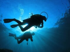 Viajantes mais velhos que pulam etapas importantes antes de atividades populares de férias podem estar arriscando sua saúde