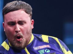 Littler supera Humphries no épico do set closing para ganhar o primeiro título do World Masters