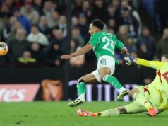 A dobradinha de Tonali ajuda o Newcastle a completar uma recuperação caótica para vencer o Villa de 10 jogadores