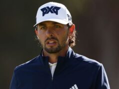 McIlroy rebateu enquanto Penge compartilhava a liderança do Genesis no meio do caminho