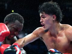 Zayas derrota Baraou e se torna o mais jovem campeão unificado ativo