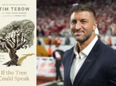 Tim Tebow conta a história de Jesus através dos olhos da cruz ao revelar novo livro