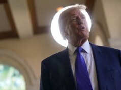 Casamento de Mar-a-Lago, assessor de longa information de Trump, atrai altos funcionários administrativos