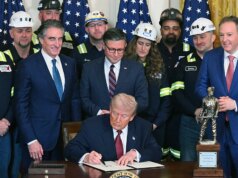 Trump orienta militares a fecharem novos acordos com usinas termelétricas a carvão: ‘Vou comprar muito carvão’