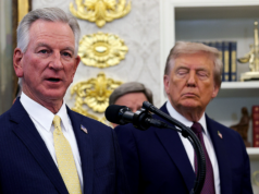 Tuberville alerta prefeito sobre ativismo anti-ICE: ‘Você não vai gostar muito de mim’