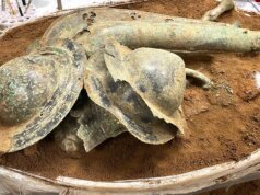 Assombrosa trombeta de batalha antiga descoberta em paisagem ligada à lendária rainha