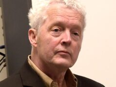 Pete Finney, guitarrista de aço que excursionou com Patty Loveless e Reba McEntire, morre aos 70 anos