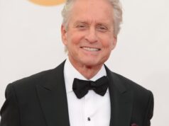Michael Douglas anuncia livro de memórias ‘bruto’ para lançamento em outubro