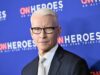 Anderson Cooper diz que está saindo do ’60 Minutes’, mas permanece na CNN